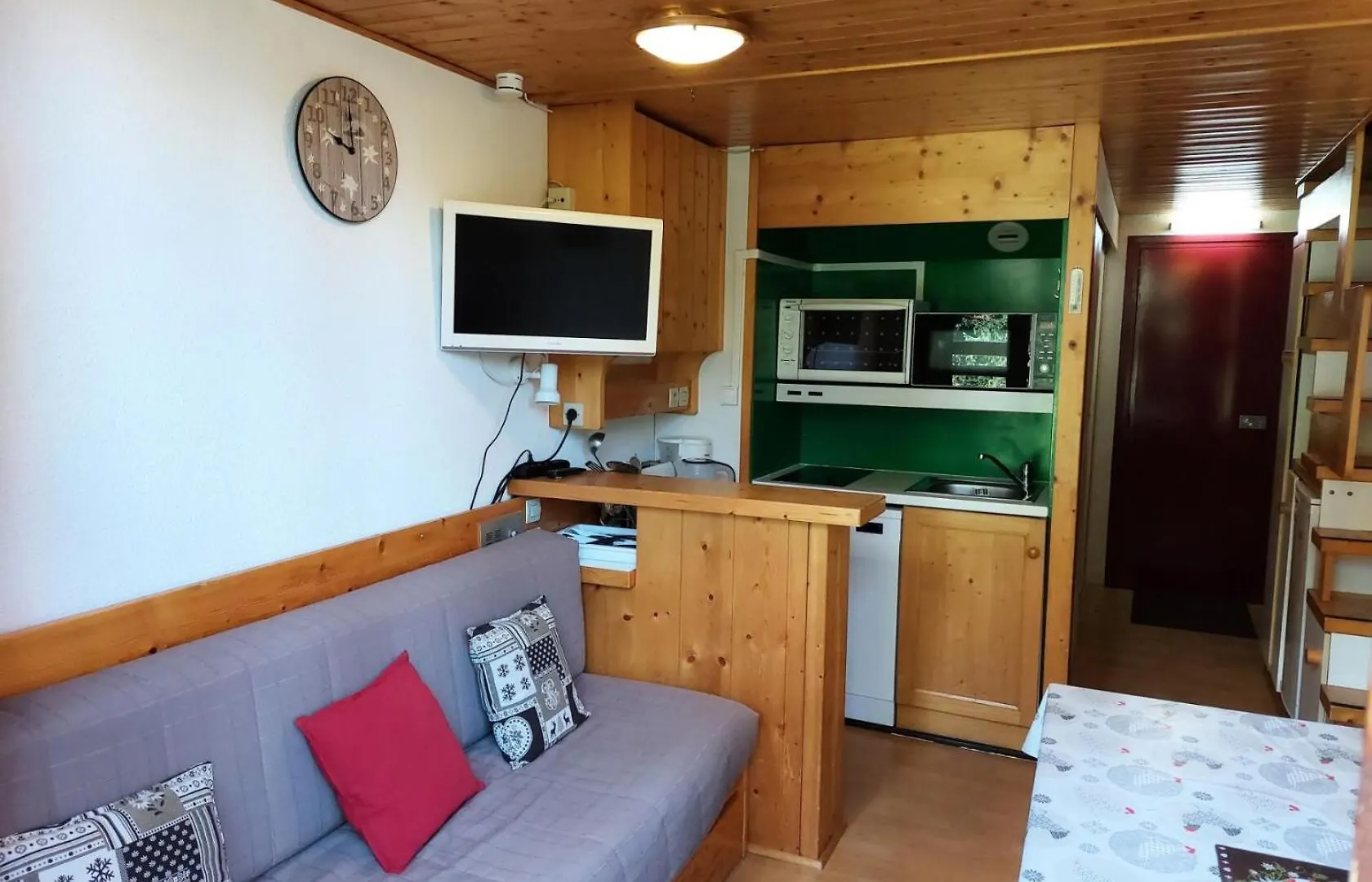 Residence Archeboc - Appartement En Duplex Pour 6 Personnes A Arc 1800 Proche Des Pistes Dans Le Village De Charmettoger Mae-2023 contacts
